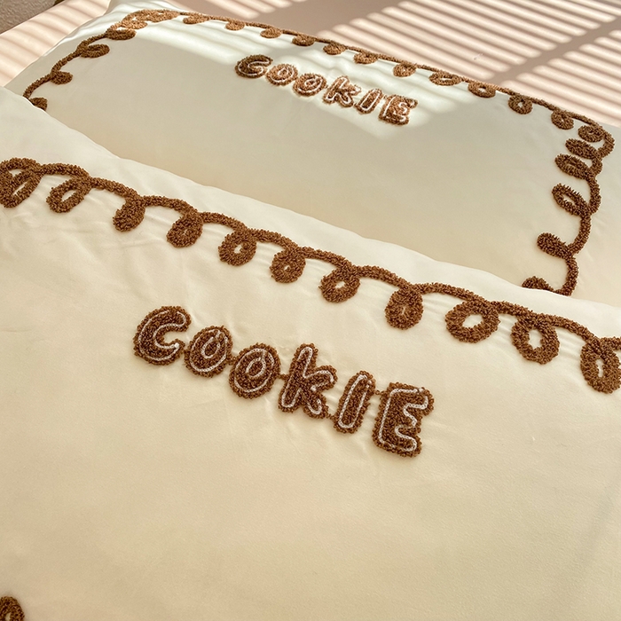 91家纺网 家纺一手货源 找家纺 欧冠家纺 2024春夏新品专版韩版四季款水洗棉毛巾绣四件套 曲奇