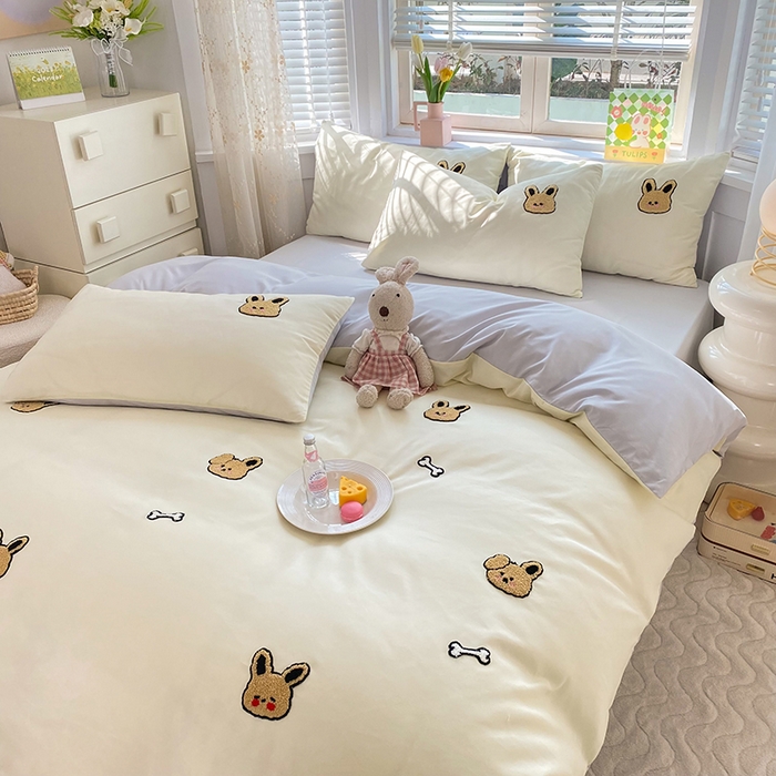 91家纺网 家纺一手货源 找家纺 欧冠家纺 2024春夏新品专版韩版四季款水洗棉毛巾绣四件套 小狗