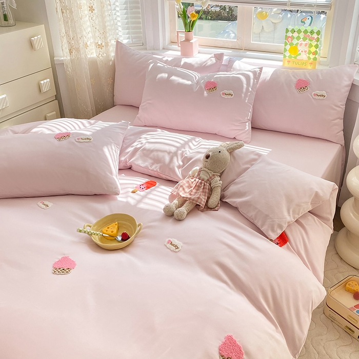 91家纺网 家纺一手货源 找家纺 欧冠家纺 2024春夏新品专版韩版四季款水洗棉毛巾绣四件套 西瓜