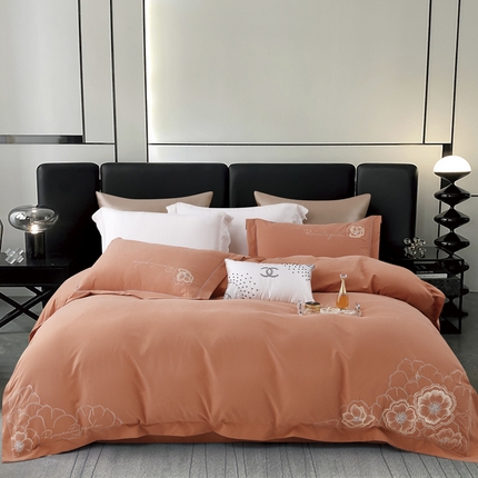 91家纺网 家纺一手货源 找家纺 云锦家居 2024春夏新品云柔棉刺绣四件套-迪梦 迪梦-爱妃橙