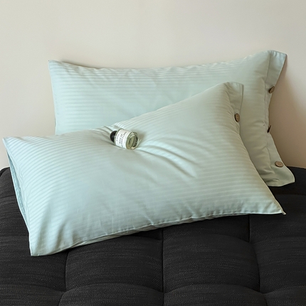 91家纺网 家纺一手货源 找家纺 （总）三朵家纺 2024春夏全棉提花贡缎缎条枕套