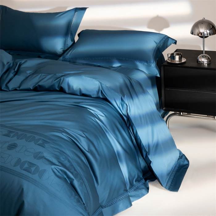 91家纺网 家纺一手货源 找家纺 爱丽丝 2024新款100支长绒棉镂空提花四件套 奢尚-蔚海蓝