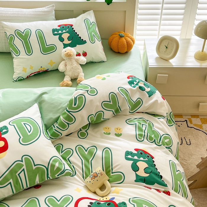 91家纺网 家纺一手货源 找家纺 清雅福 2024春夏新品喷气全棉13372印花系列-单被套 小鳄鱼日记