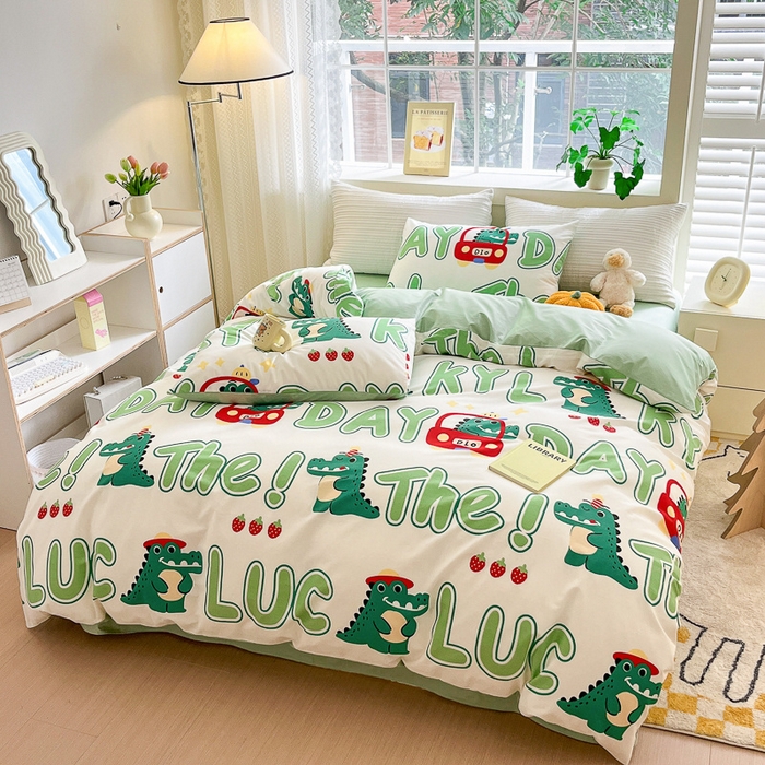 91家纺网 家纺一手货源 找家纺 清雅福 2024春夏新品喷气全棉13372印花系列-单被套 小鳄鱼日记