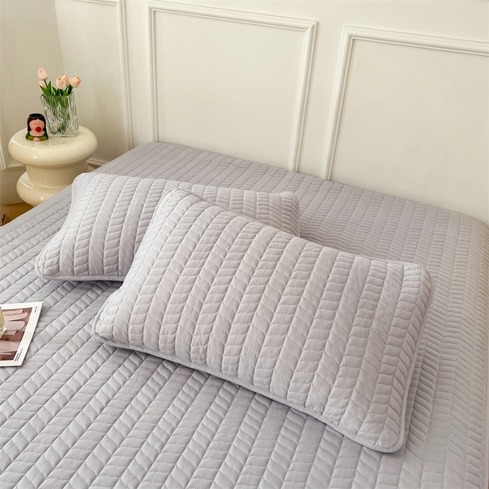 91家纺网 家纺一手货源 找家纺 梦舒羽 2025新款抗菌防水四季款夹棉枕套枕芯套内胆套 轻奢款-浅灰