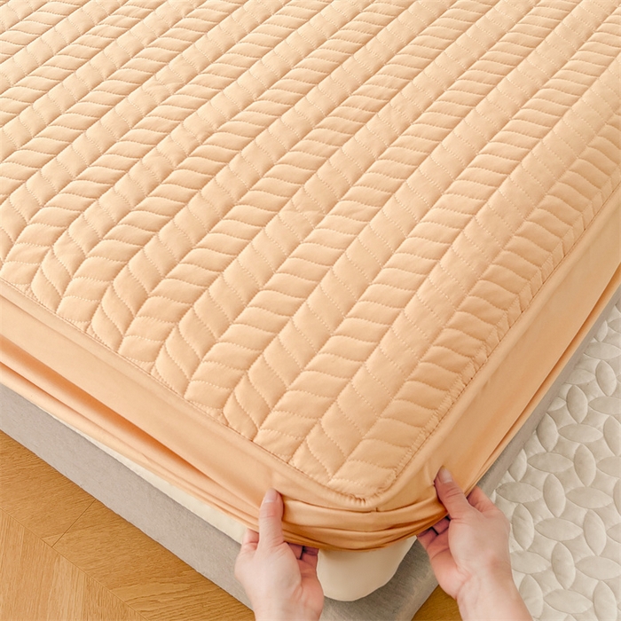 91家纺网 家纺一手货源 找家纺 梦舒羽 2025新款抗菌防水夹棉床笠-轻奢款 轻奢款-橘黄色