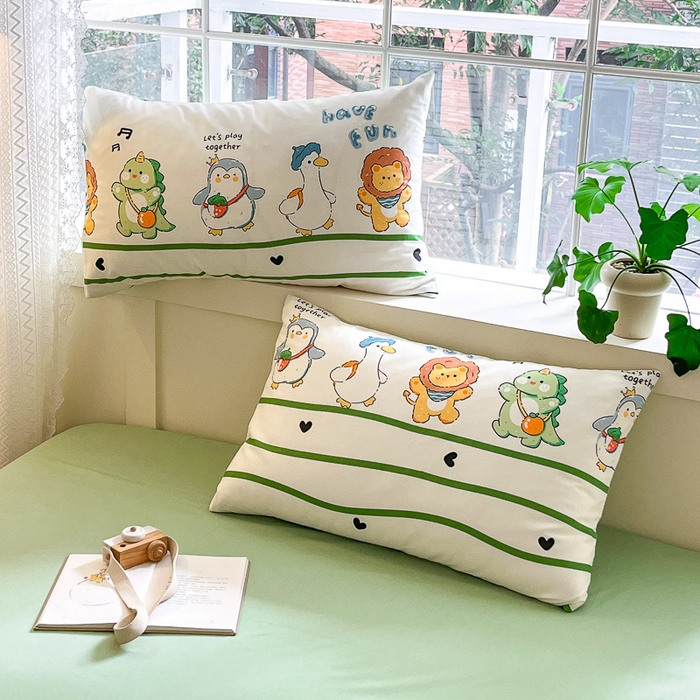 91家纺网 家纺一手货源 找家纺 清雅福 2024春夏新品喷气全棉13372印花系列-单枕套 萌宠乐园