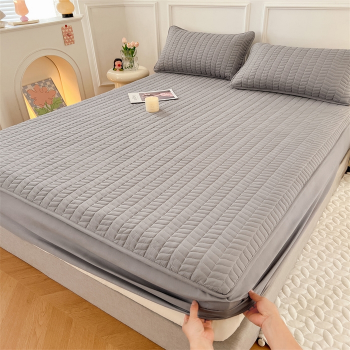 91家纺网 家纺一手货源 找家纺 梦舒羽 2025新款抗菌防水夹棉床笠-轻奢款 轻奢款-雾霾灰