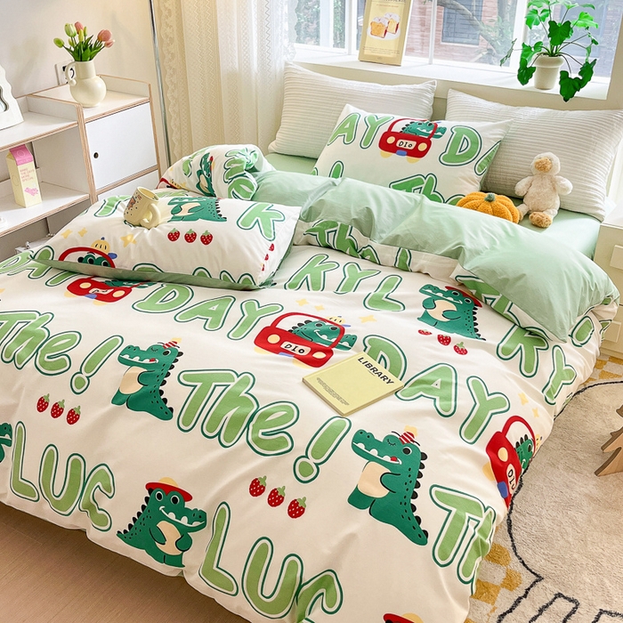 91家纺网 家纺一手货源 找家纺 清雅福 2024春夏新品喷气全棉13372印花系列-单被套 小鳄鱼日记