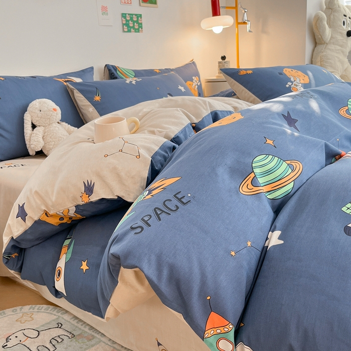 91家纺网 家纺一手货源 找家纺 吉象家纺 2024新款全棉印花卡通四件套系列 环游太空