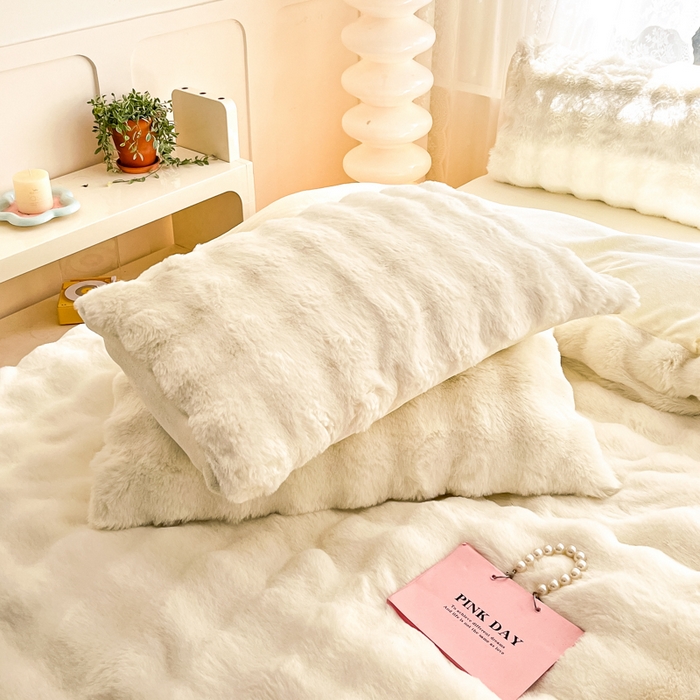 91家纺网 家纺一手货源 找家纺 慕澄家纺 2024新款大泡泡兔毛绒加厚保暖四件套 兔绒-白
