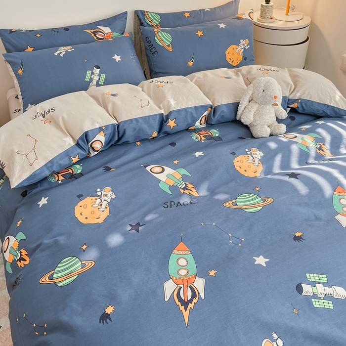 91家纺网 家纺一手货源 找家纺 吉象家纺 2024新款全棉印花卡通四件套系列 环游太空