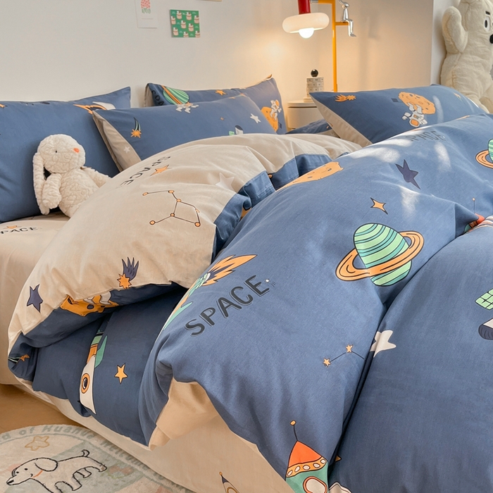 91家纺网 家纺一手货源 找家纺 吉象家纺 2024新款全棉印花卡通四件套系列 环游太空