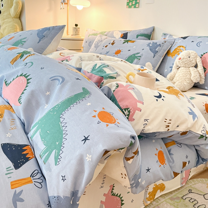 91家纺网 家纺一手货源 找家纺 吉象家纺 2024新款全棉印花卡通四件套系列 恐龙乐园