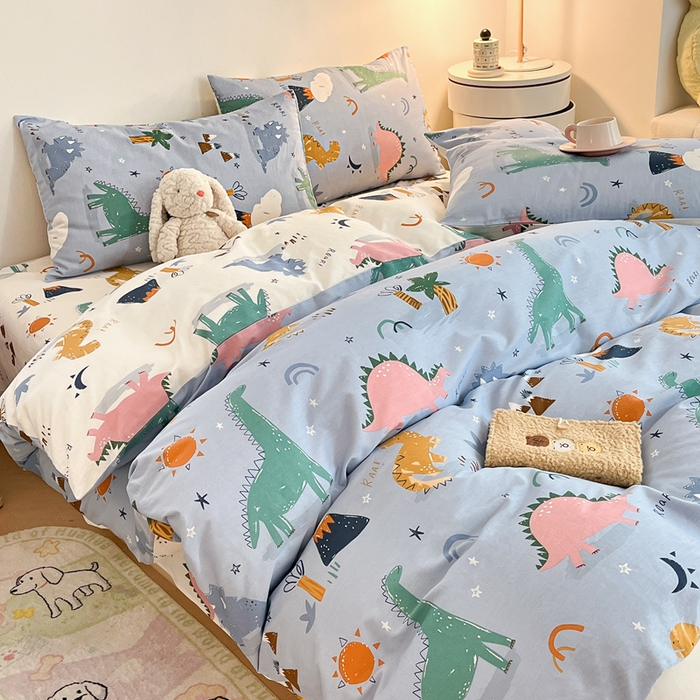 91家纺网 家纺一手货源 找家纺 吉象家纺 2024新款全棉印花卡通四件套系列 恐龙乐园