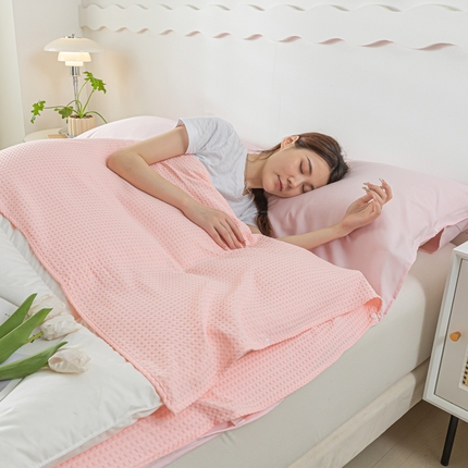 91家纺网 家纺一手货源 找家纺 慕澄家纺 2024新款华夫格便携睡袋 华夫格-浅粉