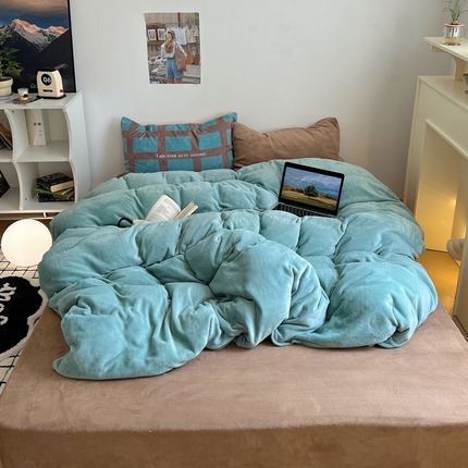 91家纺网 家纺一手货源 找家纺 （总）桃喜 2024新款牛奶绒纯色混搭系列四件套