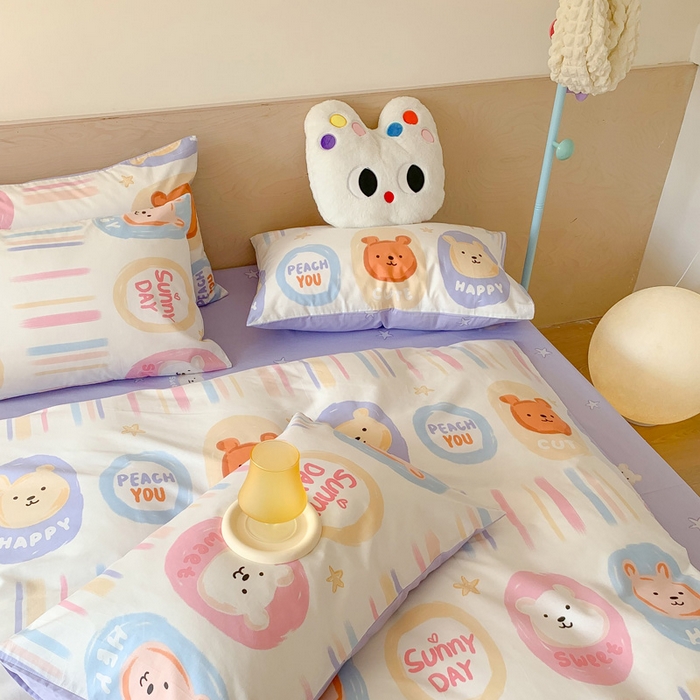 91家纺网 家纺一手货源 找家纺 澳萝拉 2024新款全棉印花亲肤舒适四件套 彩条熊