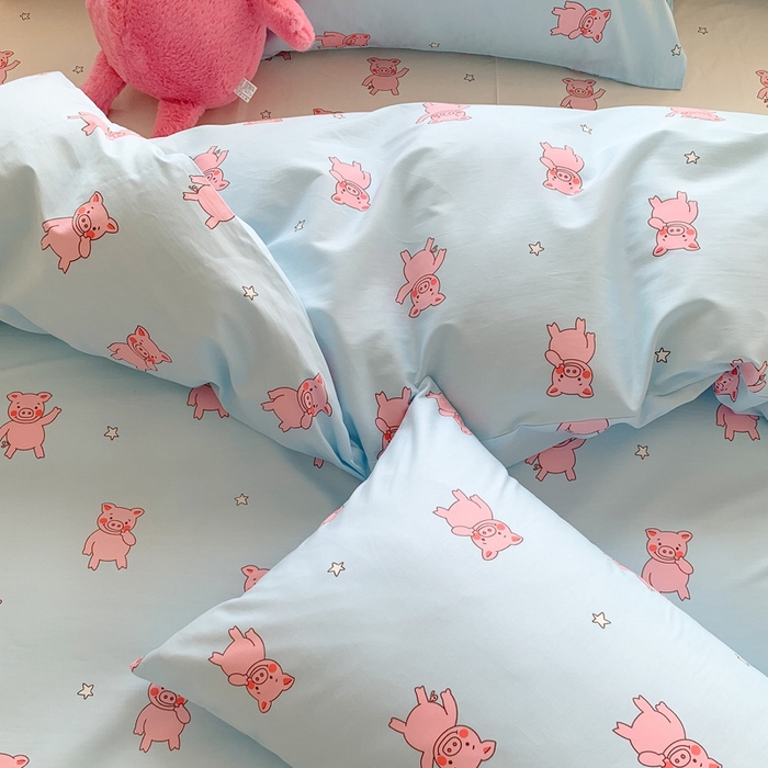 91家纺网 家纺一手货源 找家纺 澳萝拉 2024新款全棉印花亲肤舒适四件套 萌小猪