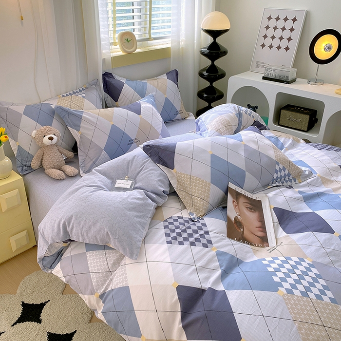 91家纺网 家纺一手货源 找家纺 拾物记 2024新款A类喷气全棉12868卡通印花四件套 卡斯图-蓝