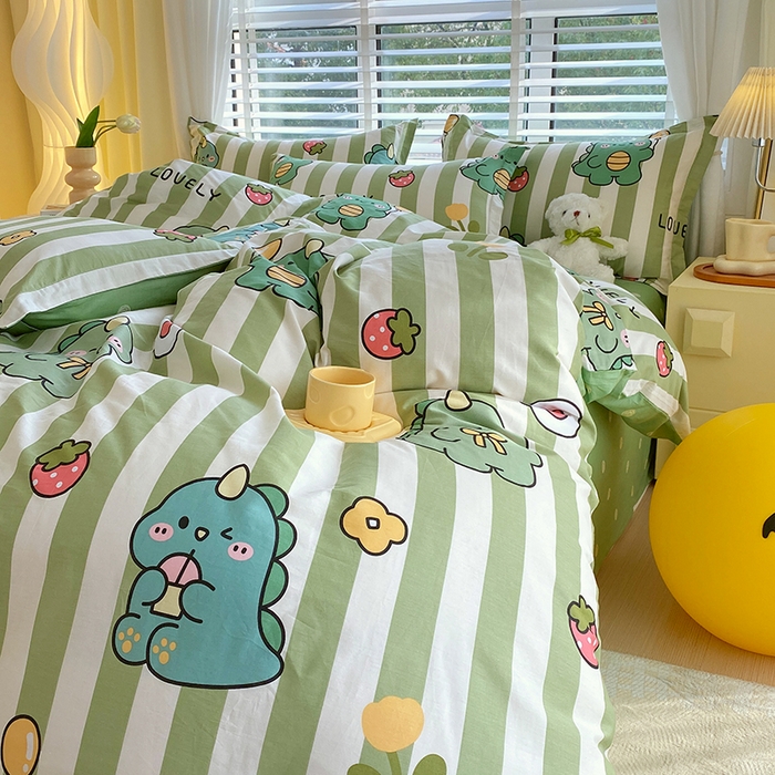 91家纺网 家纺一手货源 找家纺 拾物记 2024新款A类喷气全棉12868卡通印花四件套 绿条恐龙0