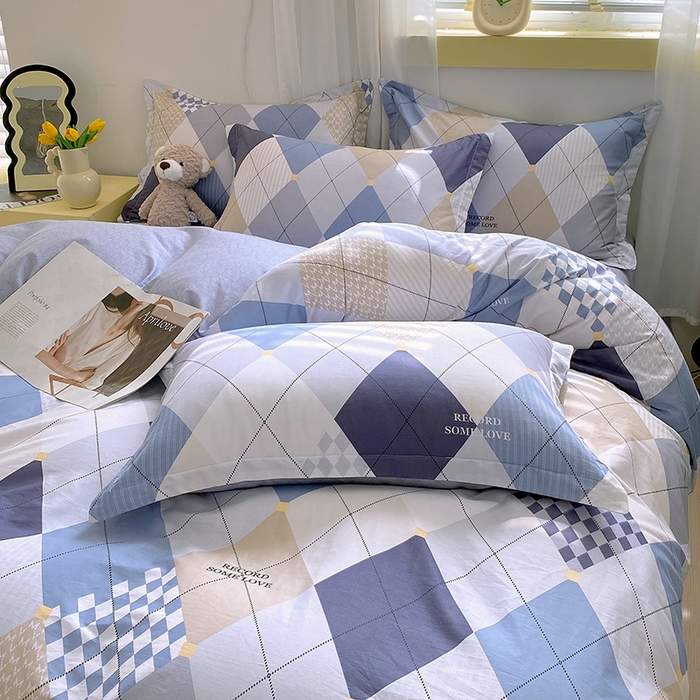 91家纺网 家纺一手货源 找家纺 拾物记 2024新款A类喷气全棉12868卡通印花四件套 卡斯图-蓝