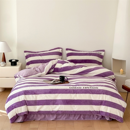 91家纺网 家纺一手货源 找家纺 名品优仓 2024新款兔毛绒牛奶绒绣花四件套 兔绒布鲁-罗曼紫