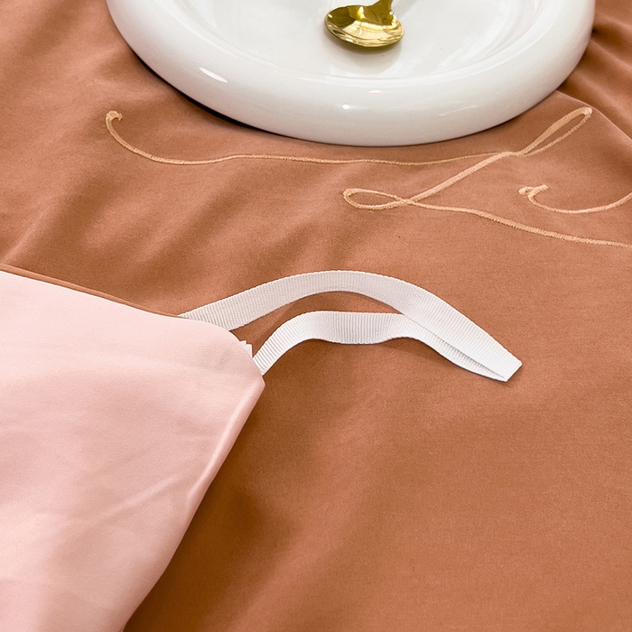 91家纺网 家纺一手货源 找家纺 欧冠家纺 2024新款四季款锦棉绣花盛夏光年四件套 盛夏光年-胭脂橙