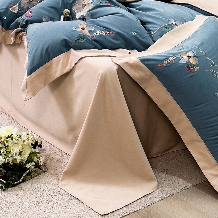 91家纺网 家纺一手货源 找家纺 欧冠家纺 2024新款四季款锦棉绣花盛夏光年四件套 盛夏光年-英蓝