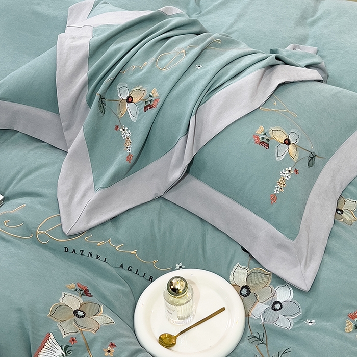 91家纺网 家纺一手货源 找家纺 欧冠家纺 2024新款四季款锦棉绣花盛夏光年四件套 盛夏光年-田园绿