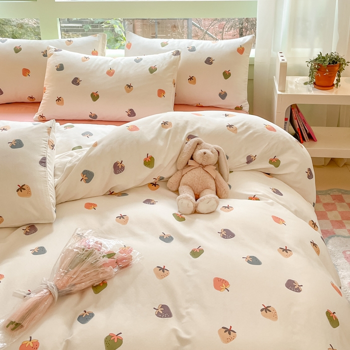 91家纺网 家纺一手货源 找家纺 ab家纺 2024新款全棉双层纱印花四件套 草莓派对