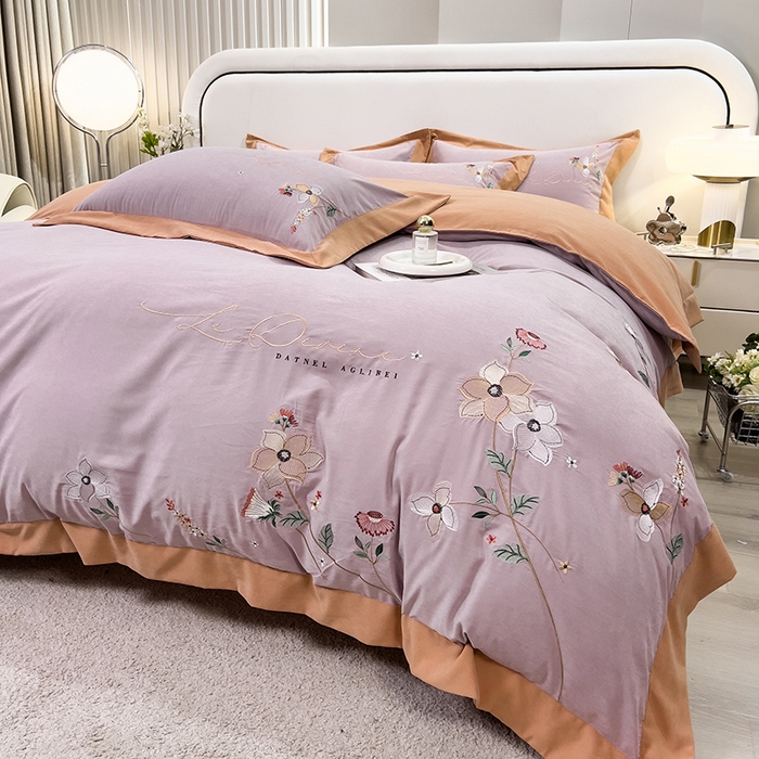 91家纺网 家纺一手货源 找家纺 欧冠家纺 2024新款四季款锦棉绣花盛夏光年四件套 盛夏光年-魅紫