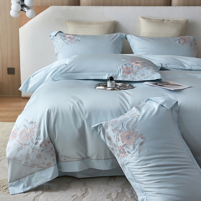 91家纺网 家纺一手货源 找家纺 宏羽纺 2023新款高支高密全棉绣花四件套--花间意境 西子蓝