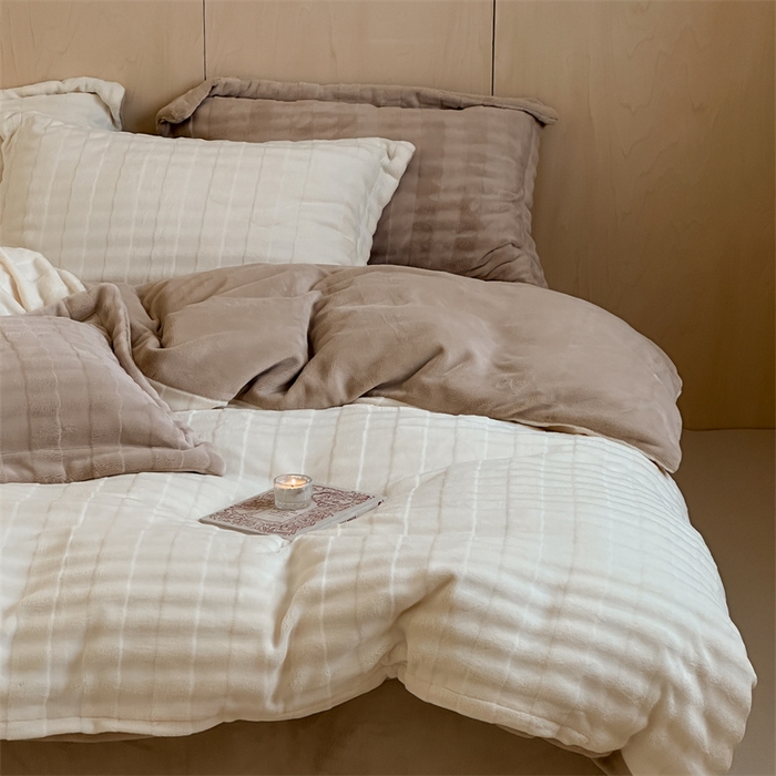 91家纺网 家纺一手货源 找家纺 时年家纺 2024新款云朵牛奶绒四件套（充值会员享优惠10元） 泡芙-奶油白