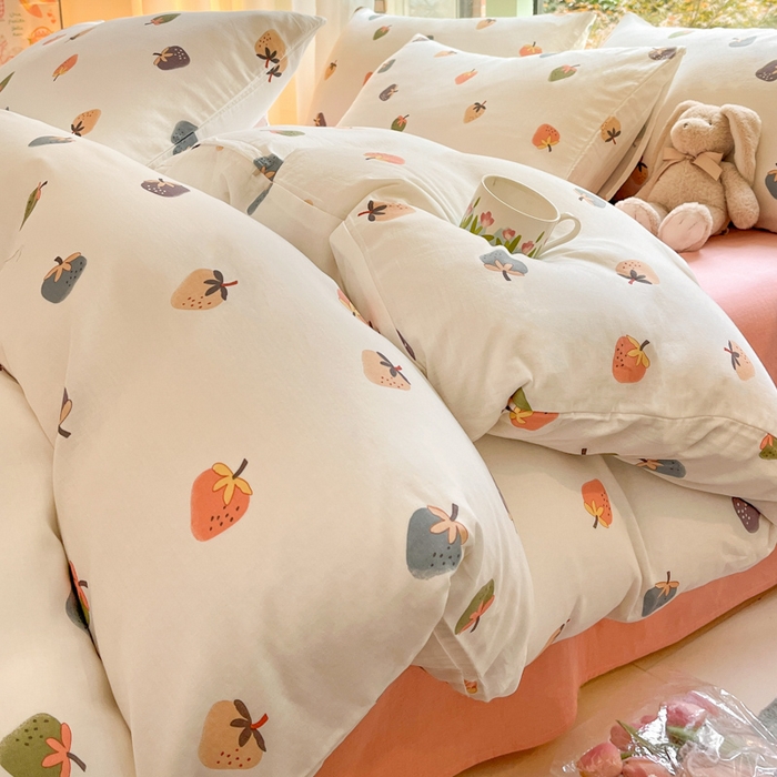 91家纺网 家纺一手货源 找家纺 ab家纺 2024新款全棉双层纱印花四件套 草莓派对