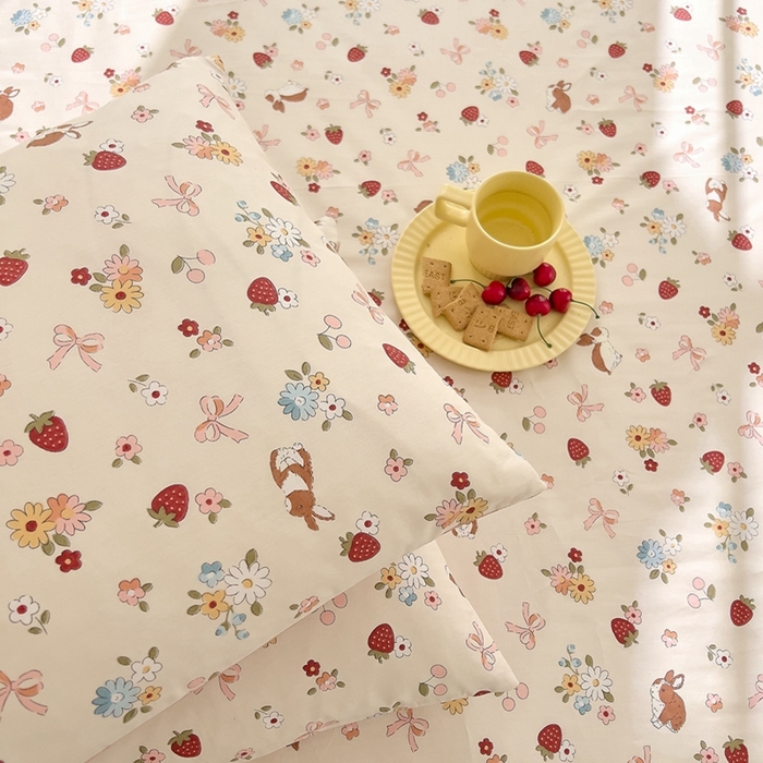 91家纺网 家纺一手货源 找家纺 DoDo 兜兜 2024新款全棉可爱软萌系列单品枕套 草莓兔兔