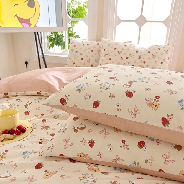 91家纺网 家纺一手货源 找家纺 DoDo 兜兜 2024新款全棉可爱软萌系列单品枕套 草莓兔兔