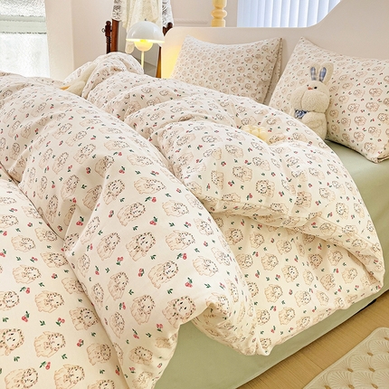 91家纺网 家纺一手货源 找家纺 珺柔家纺 2024新款40支13070全棉印花四件套 樱桃兔