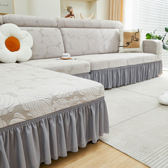 91家纺网 家纺一手货源 找家纺 丝绮鹿 2024新款羊羔绒沙发套裙边款（枫叶） 银灰