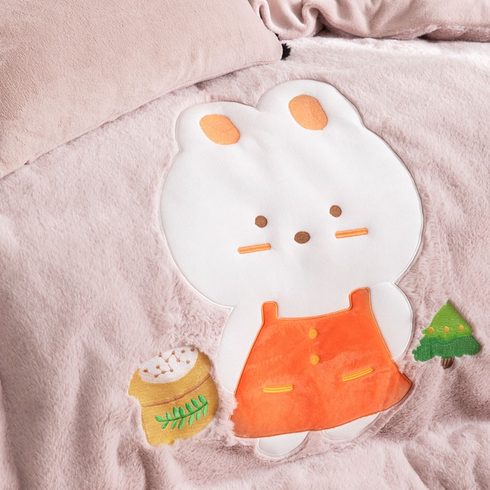 91家纺网 家纺一手货源 找家纺 （总）喜多兔 2024新款全消光牛奶绒超无光仿兔毛绒幼儿园三件套