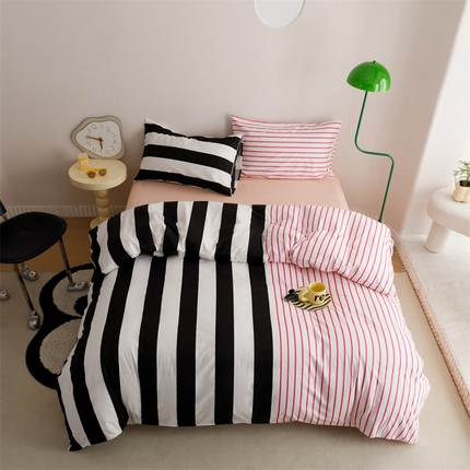 91家纺网 家纺一手货源 找家纺 珺柔家纺 2024年款13070全棉数码印花四件套 甜酷黑