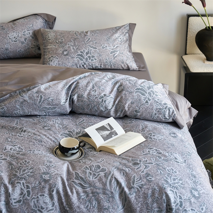 91家纺网 家纺一手货源 找家纺 鹿班家居 2024新款100支长绒棉系列——古堡印象 场景二（标准会员-20） 卡里布蓝