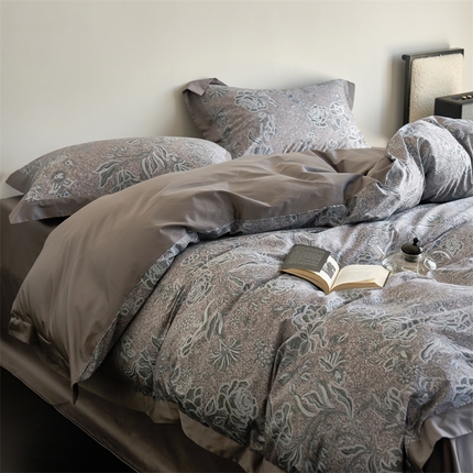 91家纺网 家纺一手货源 找家纺 鹿班家居 2024新款100支长绒棉系列——古堡印象 场景二（标准会员-20） 卡里布蓝