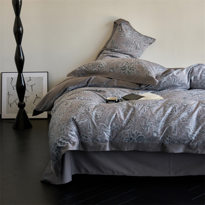 91家纺网 家纺一手货源 找家纺 鹿班家居 2024新款100支长绒棉系列——古堡印象 场景二（标准会员-20） 卡里布蓝