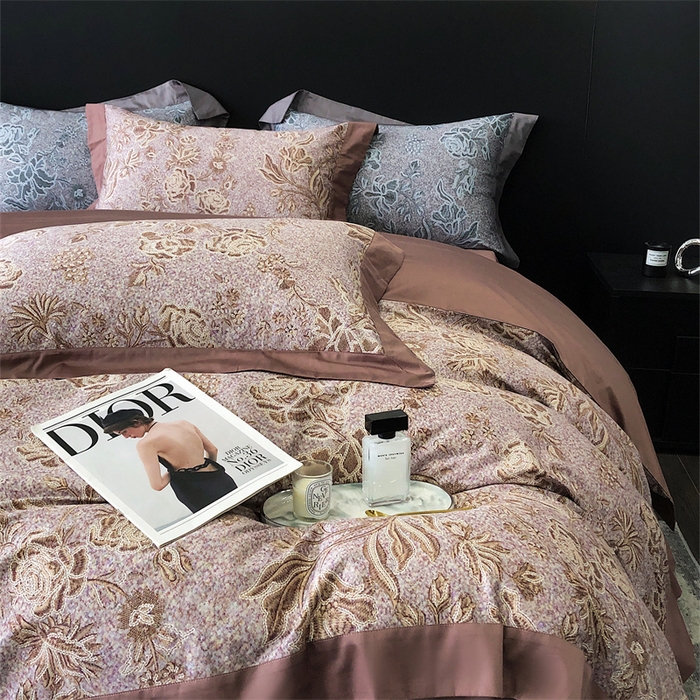 91家纺网 家纺一手货源 找家纺 鹿班家居 2024新款100支长绒棉系列——古堡印象 场景一（标准会员-20） 玫瑰豆沙