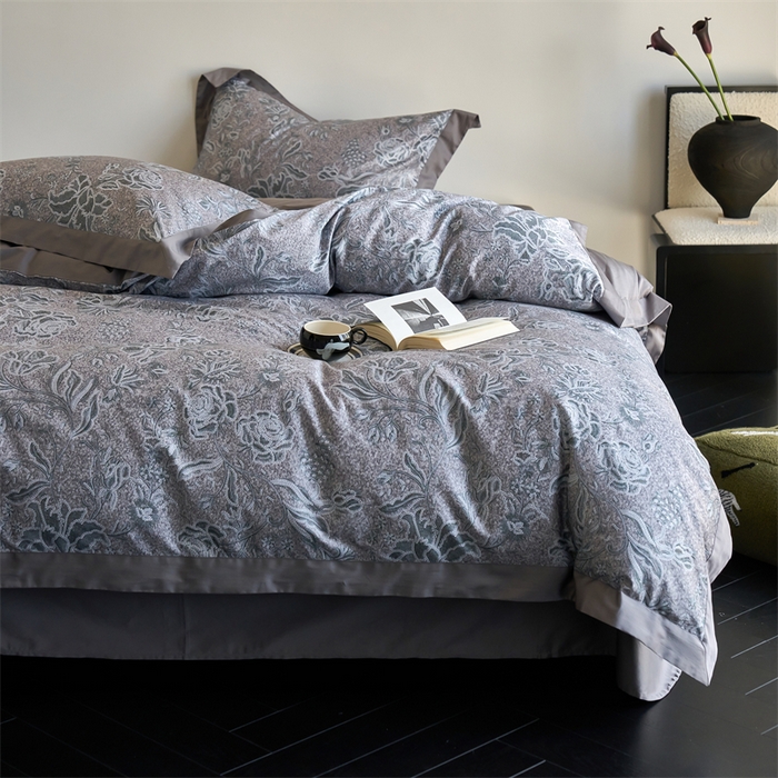 91家纺网 家纺一手货源 找家纺 鹿班家居 2024新款100支长绒棉系列——古堡印象 场景二（标准会员-20） 卡里布蓝