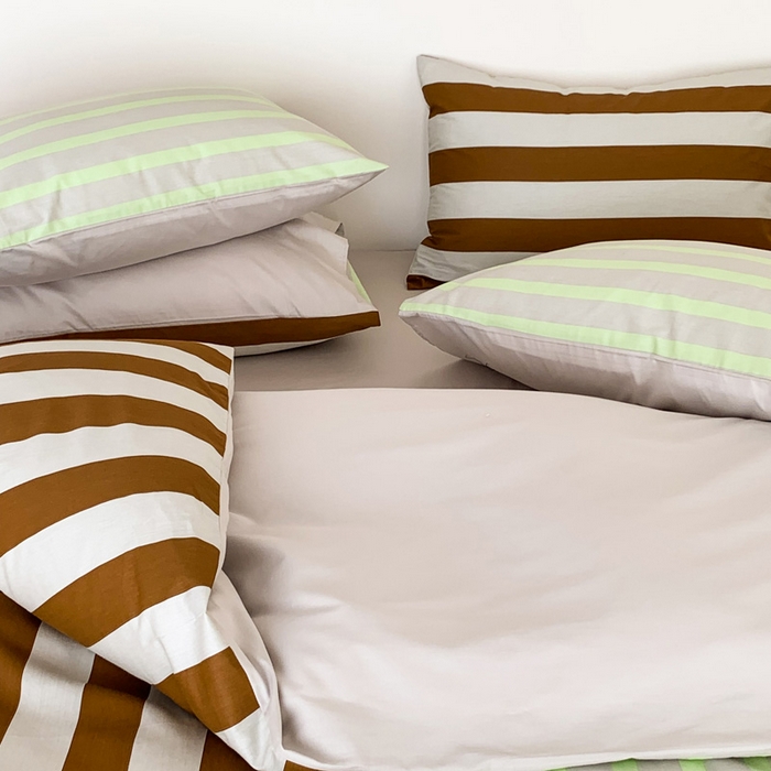 91家纺网 家纺一手货源 找家纺 澳萝拉 2024新款全棉条纹大版四件套 焦糖玛奇朵