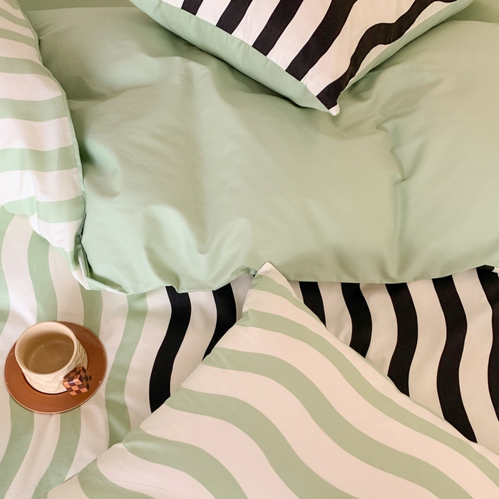 91家纺网 家纺一手货源 找家纺 澳萝拉 2024新款全棉条纹大版四件套 抹茶拿铁