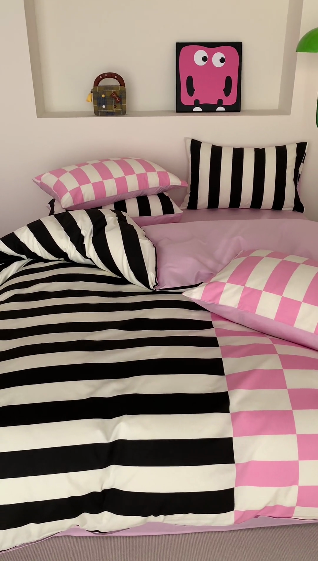 91家纺网 家纺一手货源 找家纺 澳萝拉 2024新款全棉条纹大版四件套 甜酷黑莓