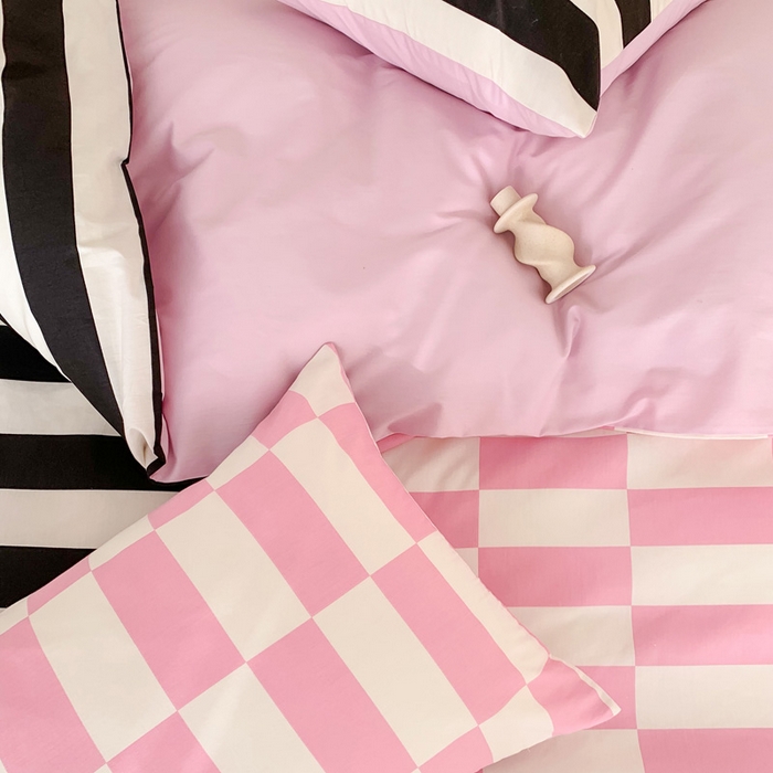 91家纺网 家纺一手货源 找家纺 澳萝拉 2024新款全棉条纹大版四件套 甜酷黑莓